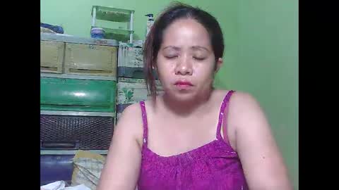 Snapshot of naughtymom26 chatting on April 2026 10:12:02 PM naughtymom26 online show from April 2026 10:12:02 PM