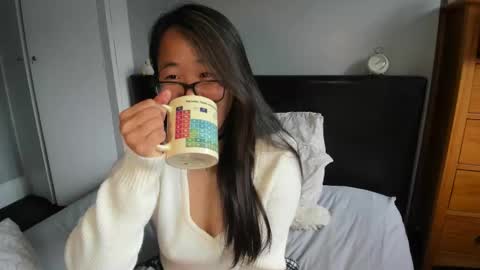 Gigi Chu  online show from October 2025 01:06:02 PM