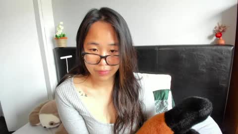 Gigi Chu  online show from April 2026 09:29:01 AM