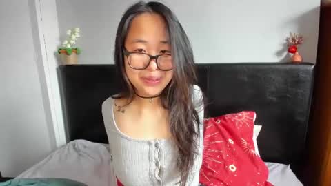 Snapshot of naughtynerdygirl chatting on June 2026 10:09:01 AM Gigi Chu online show from June 2026 10:09:01 AM