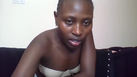 naughtyqueen12 online show from February 2025 03:27:02 PM