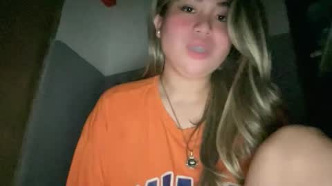 Snapshot of naughtyrosecum chatting on May 2026 03:07:02 PM Rose Wilson online show from May 2026 03:07:02 PM