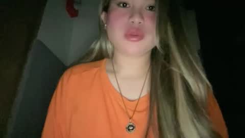 Snapshot of naughtyrosecum chatting on June 2026 01:09:02 PM Rose Wilson online show from June 2026 01:09:02 PM