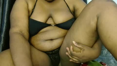 Snapshot of naughtyslut02 chatting on June 2026 03:42:02 AM naughtyslut02 online show from June 2026 03:42:02 AM