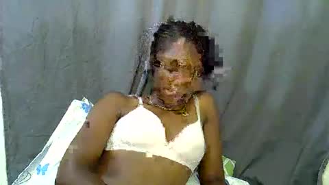 Snapshot of naughtyy4u chatting on February 2026 04:49:01 PM naughtyy4u online show from February 2026 04:49:01 PM