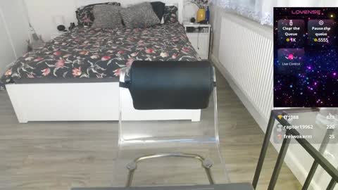 KimBeee online show from February 2025 01:08:02 PM