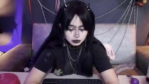 Navier  online show from November 2025 01:59:02 PM