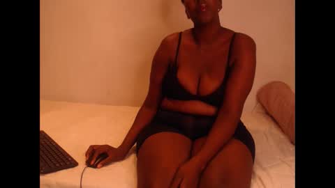 nawtylezi696 online show from September 2025 08:41:02 PM