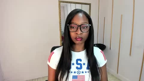 Nayaris 3 online show from September 2025 11:43:01 AM