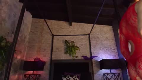 Nayla  online show from December 2025 08:38:01 PM