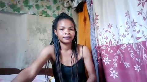 Snapshot of naylah313 chatting on June 2026 06:52:02 AM Nayla online show from June 2026 06:52:02 AM