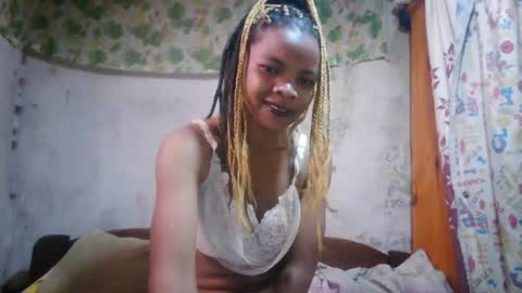 Snapshot of naylah313 chatting on June 2026 08:53:01 AM Nayla online show from June 2026 08:53:01 AM