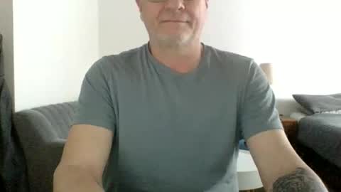 neckdown12 online show from September 2025 09:37:02 PM