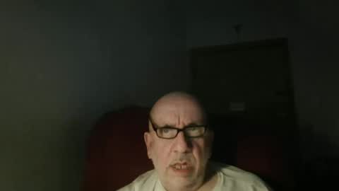 Snapshot of needlesslove chatting on June 2026 01:09:01 AM Tom online show from June 2026 01:09:01 AM