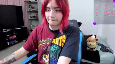 Geek Nicole    im Neeko UwU online show from September 2025 07:54:02 AM