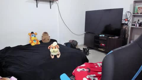 Geek Nicole    im Neeko UwU online show from January 2026 04:11:01 PM