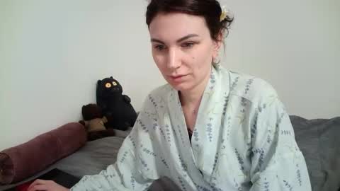 nefertiti_queen online show from March 2026 10:03:01 PM