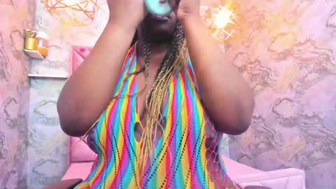 Snapshot of neffertiry_ebonny chatting on April 2026 02:27:02 AM Nefer online show from April 2026 02:27:02 AM
