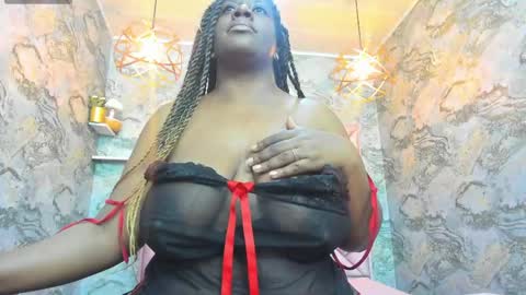 Snapshot of neffertiry_ebonny chatting on May 2026 06:16:02 PM Nefer online show from May 2026 06:16:02 PM
