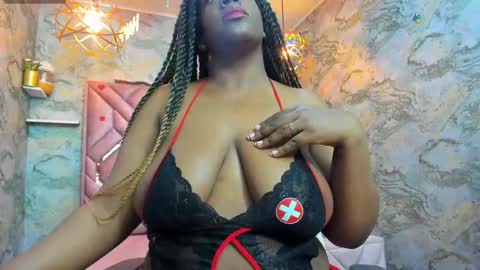 Snapshot of neffertiry_ebonny chatting on June 2026 08:11:01 PM Nefer online show from June 2026 08:11:01 PM