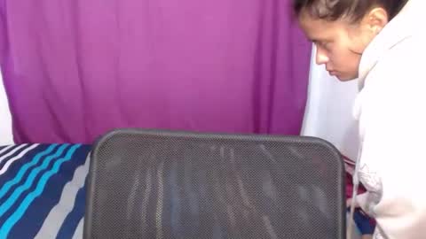 Zoe online show from September 2025 11:01:02 AM