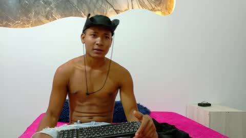   online show from May 2026 07:32:02 PM