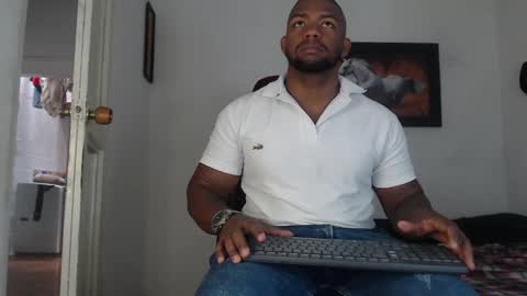 negritomeloso_k18 online show from September 2025 02:06:02 PM