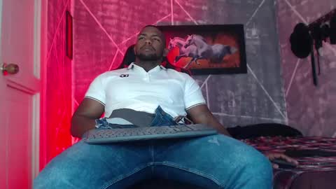 negritomeloso_k18 online show from September 2025 01:13:01 PM