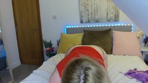 Snapshot of neighbournicole chatting on July 2026 12:28:02 AM Birthday online show from July 2026 12:28:02 AM