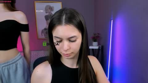 Meow online show from November 2025 10:26:02 AM