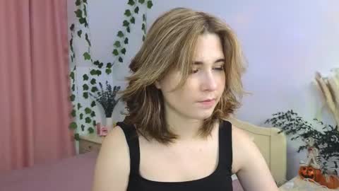 Nellie online show from November 2025 04:49:01 PM