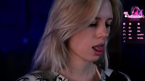 I am Nelly3 online show from November 2025 12:43:01 AM