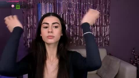 Snapshot of nellyfae chatting on February 2026 10:13:02 AM nellyfae online show from February 2026 10:13:02 AM