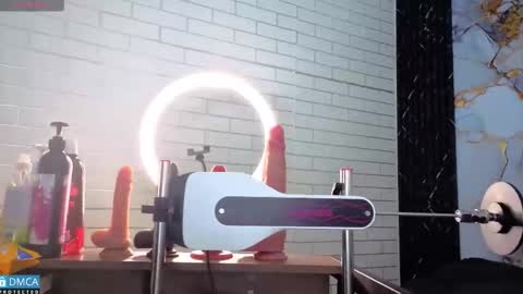 Salome Nena cupcake online show from November 2025 11:10:03 AM