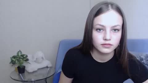 Snapshot of nensi_sweet chatting on February 2025 12:36:01 PM nensi_sweet online show from February 2025 12:36:01 PM
