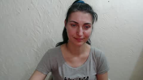 Nensy online show from March 2025 12:17:02 AM