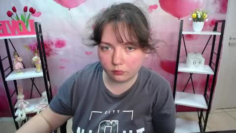 Snapshot of neonilalisova chatting on May 2026 11:04:02 AM NeonilaLisova online show from May 2026 11:04:02 AM