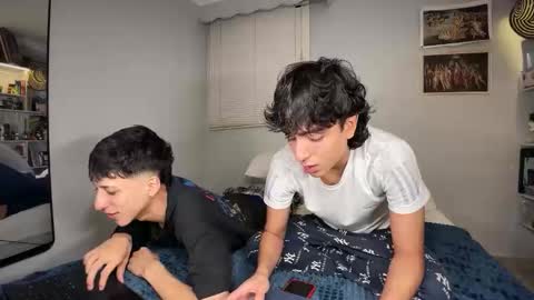 Snapshot of neoplay_ chatting on January 2026 04:04:02 AM Neo online show from January 2026 04:04:02 AM