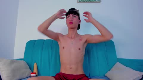  NeoRaptis  jhonatan  online show from December 2024 08:18:02 PM