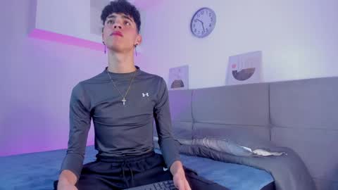  NeoRaptis  jhonatan  online show from December 2024 08:11:01 PM