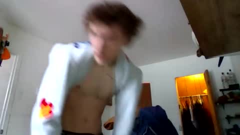 nephew_p online show from April 2026 09:02:01 PM