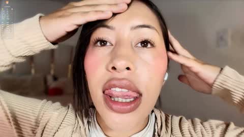 Helena    Every Friday new video for my fan club loves  online show from December 2024 06:50:02 PM