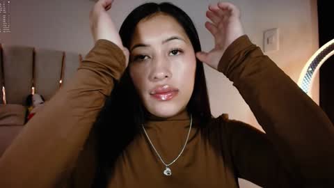 Helena    Every Friday new video for my fan club loves  online show from January 2025 06:14:02 PM