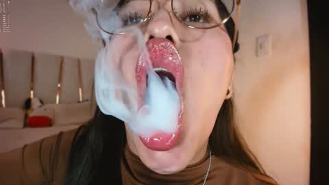 Helena    Every Friday new video for my fan club loves  online show from January 2025 09:15:02 PM