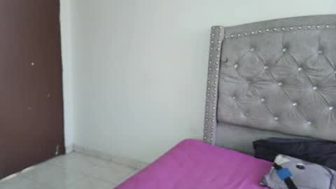 nesuko_kamado online show from November 2025 02:41:02 PM