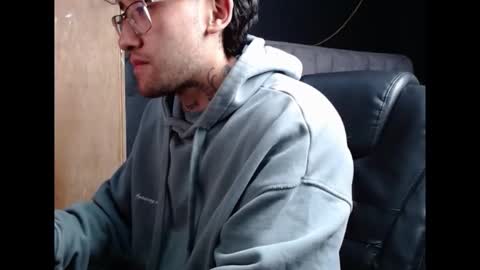 neuttron online show from January 2026 02:36:02 AM