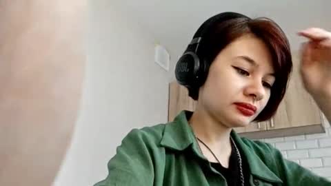 Sophia online show from September 2025 01:10:01 PM