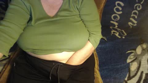 Lilly  online show from February 2026 03:07:01 AM