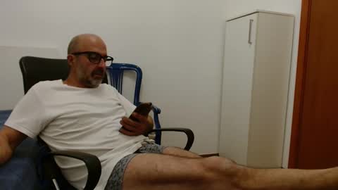 Snapshot of new_simi_74 chatting on October 2025 07:02:01 PM simi online show from October 2025 07:02:01 PM