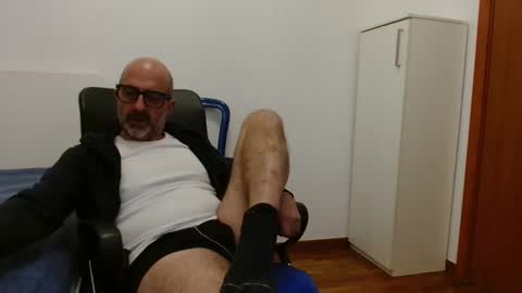 Snapshot of new_simi_74 chatting on October 2025 06:28:02 PM simi online show from October 2025 06:28:02 PM